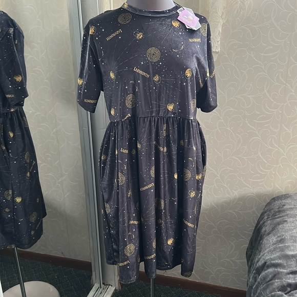 Truffle Shuffle Labyrinth velvet dress size Med - Picture 1 of 7